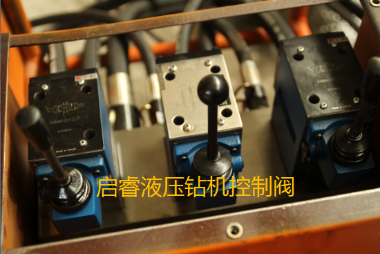 架柱式液壓回轉鉆機：聽著復雜，用著簡單
